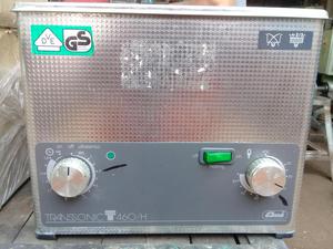 EQUIPO DE ULTRASONIDO ALEMAN