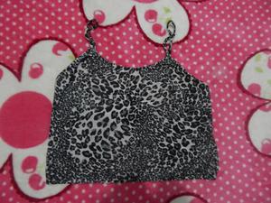 Top Animal Print y Color entero plomo