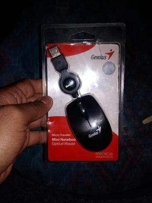 Mouse Estirable Genius Nuevo Negro