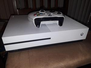 Consola de juego blanca Microsoft Xbox One S de 1TB