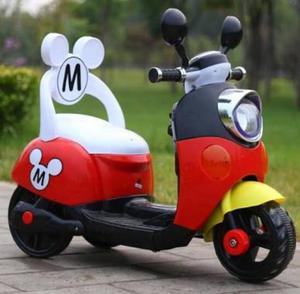 Moto Mickey Mouse 