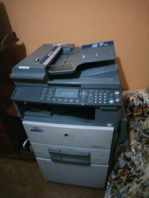 Vendo fotocopiadora por urgencia