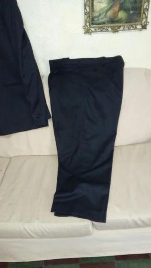 Venta de Terno Negro Talla 44