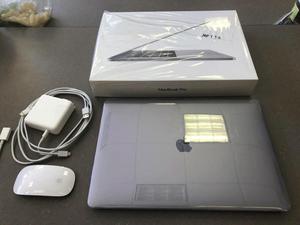 Portátil Apple MacBook Pro de 15 con Touchbar y Touch ID