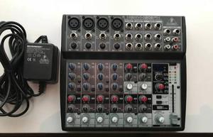 Consola Behringer  Fx