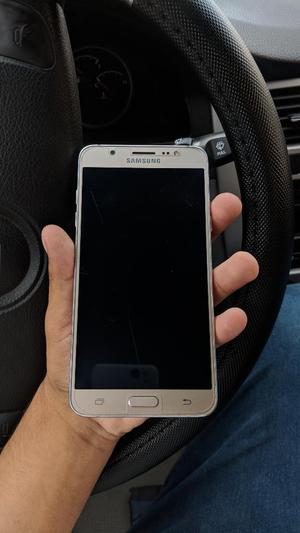 Samsung Galaxy J Libre Semi Nuevo
