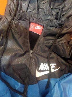 Remato Cortavientos Nike Nuevos