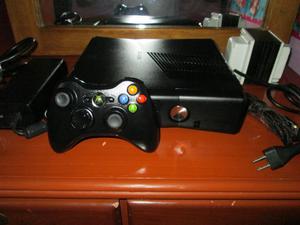 Xbox 360slim de 250gb Y 6juegos