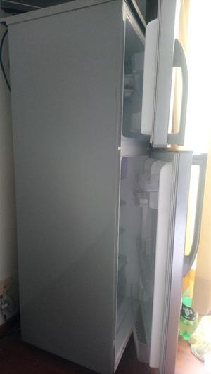 Refrigerador Lg Seminuevo de 2 Puertas