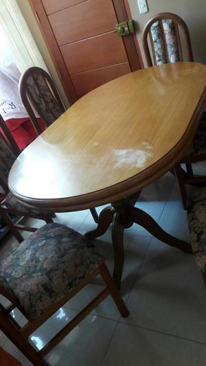 Vendo Juego de Comedor con 6 Sillas