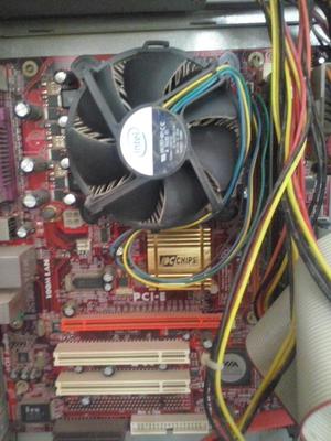 Vendo CPU PENTIUM 4 PLACA PCCHIPS CON 2 MEMORIAS DDR2 EN