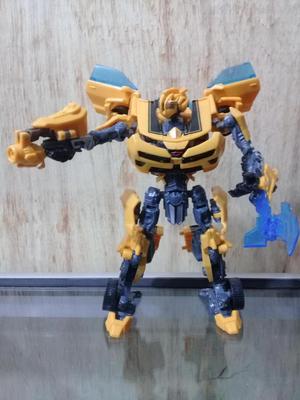 TRANSFORMERS BUMBLEBEE HUNT FOR THE DESEPTICONS