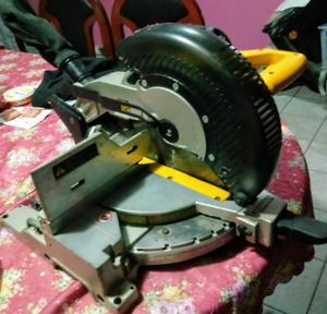 Ingletatadora Dewalt Profesional