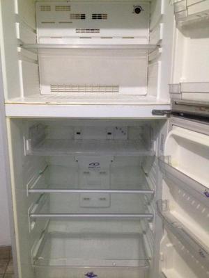 NEGOCIABLE refrigeradora/Nevera Electrolux