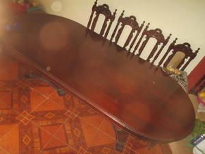 mesa de caoba marrón