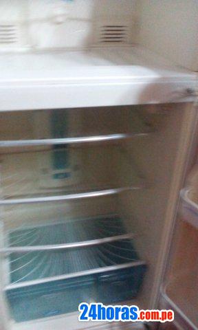 VENDO REFRIGERADORA INDURAMA