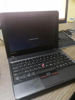 Laptop Lenovo ThinkPad X131e con teclado NUEVO