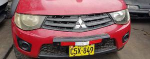Vendo Par De Faros Delanteros Mitsubishi L200 Triton 2012