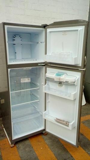 Vendo Refrigeradora.