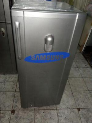 Refrigeradora Sansung Ploma
