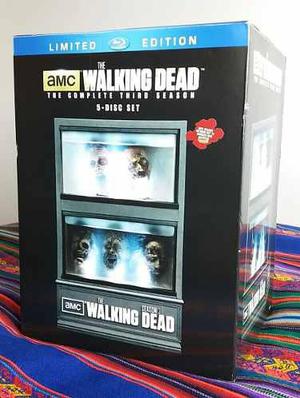 The Walking Dead Temporada 3 Collector Edition Blu-ray Set