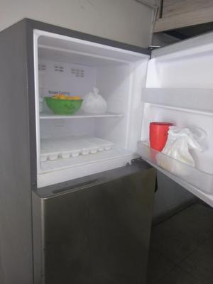 Vendo Refrigeradora Semi Nueva