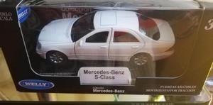 Auto a escala Mercedes Benz 1/36 Welly