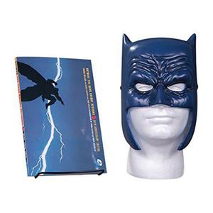 Batman: The Dark Knight Returns - Box Set Libro + Máscara