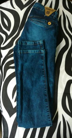 Remato Pantalón Jeans Pitillo Nuevo