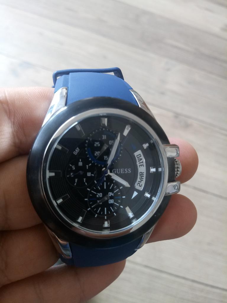 Reloj Guess Correa Goma Azul