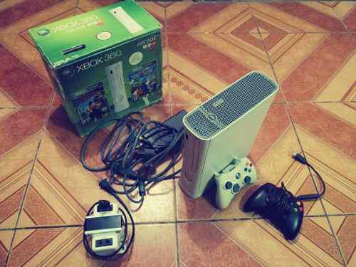 Xbox 360 Arcade, Acepta Juegos Bamba, 2 Mandos Y Juegos