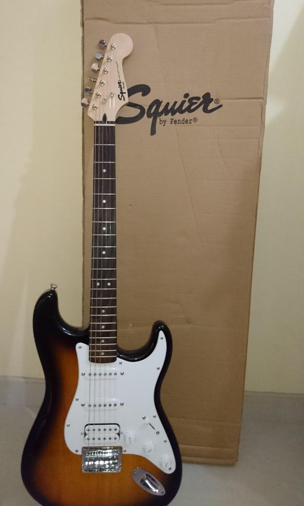 Urgente Vendo Guitarra Fender Squier Stratocaster Nueva