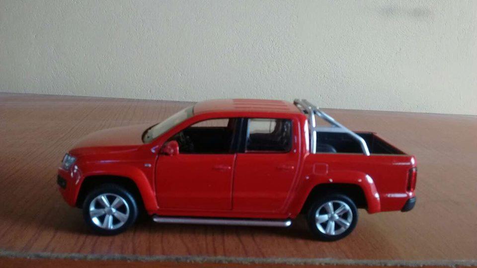Vendo Volkswagen Amarok a escala1/30