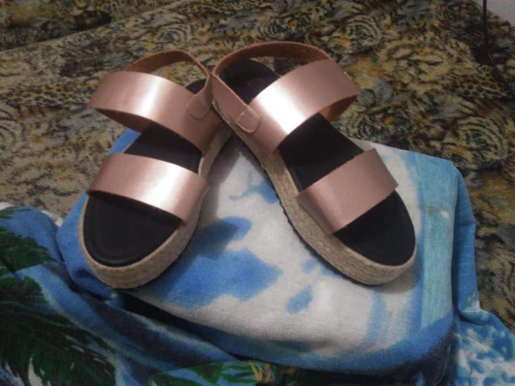 Sandalias para mujer marca SOLE Americanas