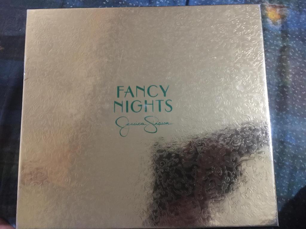 Vendo colonia fancy nights americana 