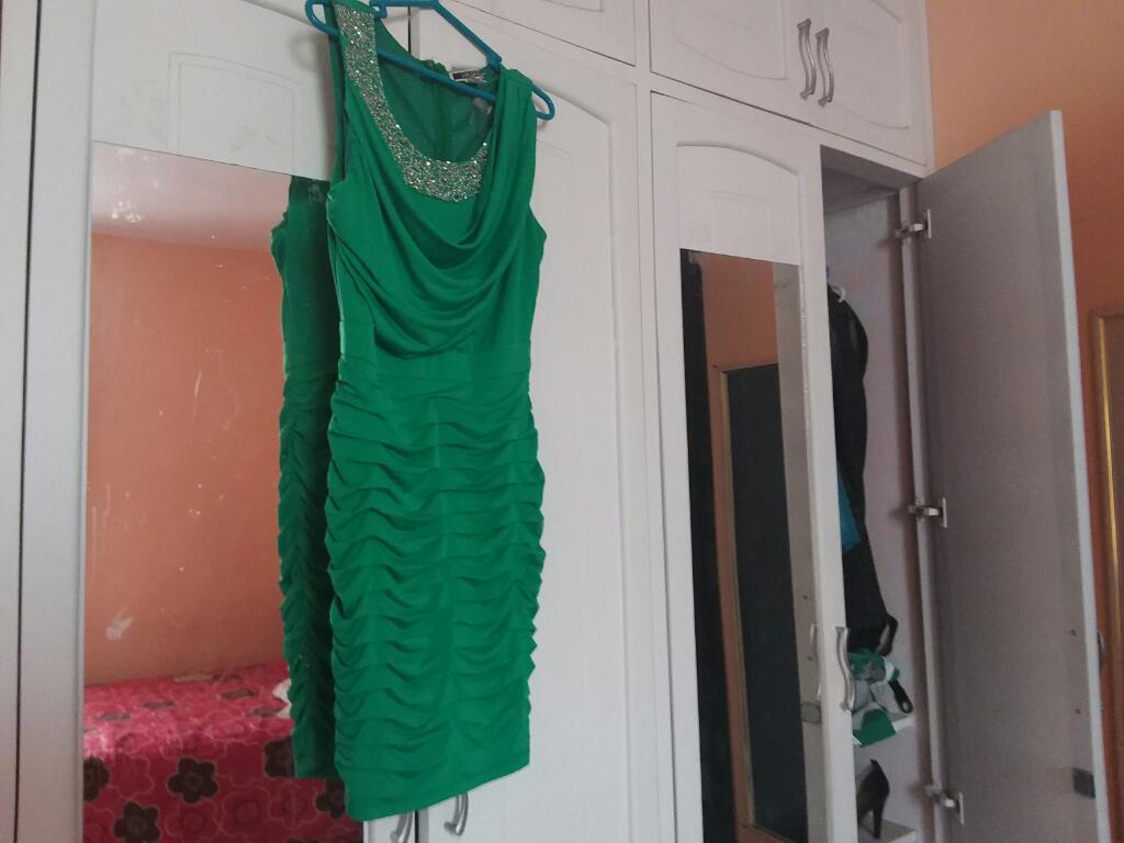 Vendo de Ocasión Hermoso Vestido Verde S