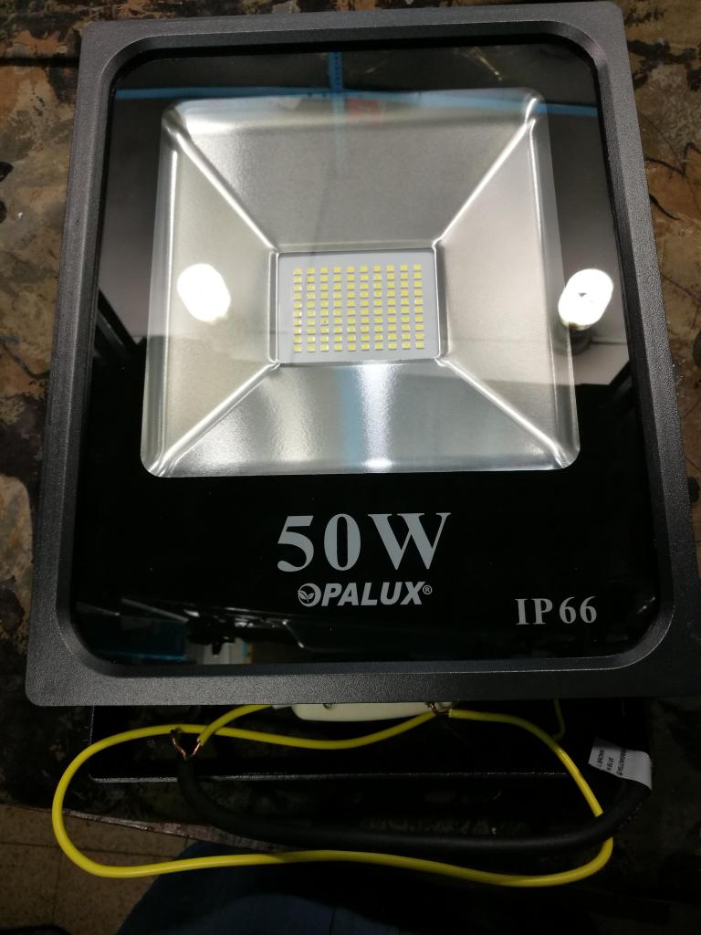 Reflector LED de 50w Opalux