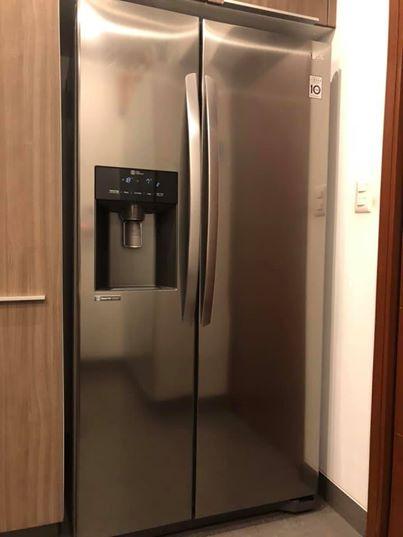 Refrigeradora LG dos puertas en excelente estado