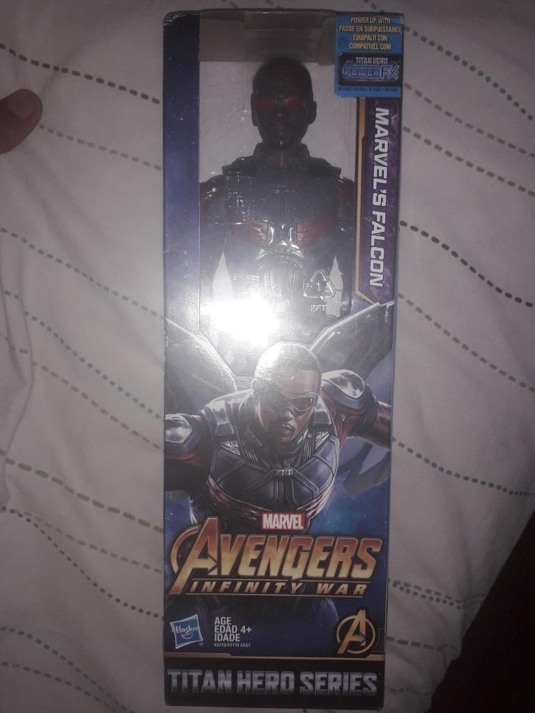 Vendo Muñecos de Avengers Nuevos en Caja
