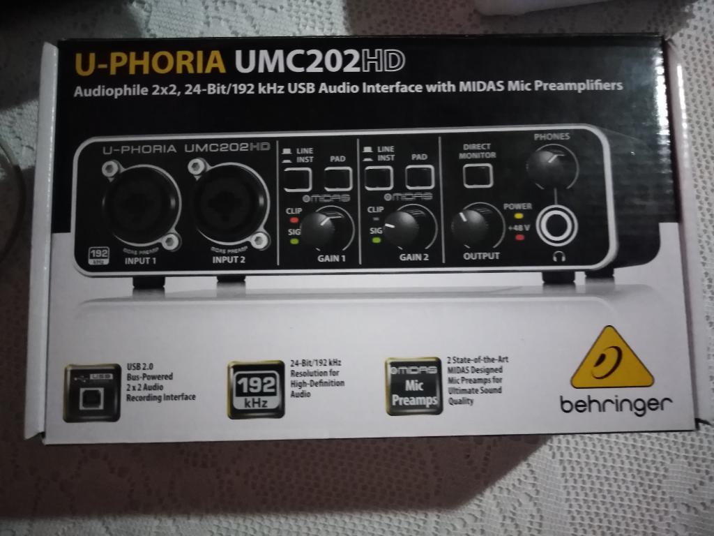 Interface Behringer Uphoria Umc202hd
