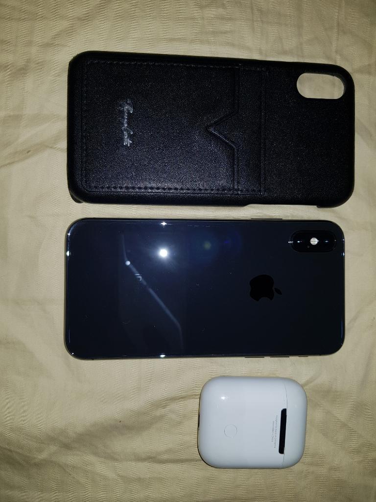 iPhone X 64 Gb Airpods
