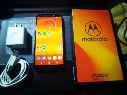 Motorola E5 Plus Con Accesorios 9 De 10 De Uso Personal
