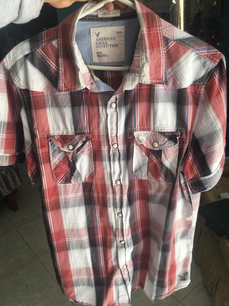 Vendo Camisa American Eagle