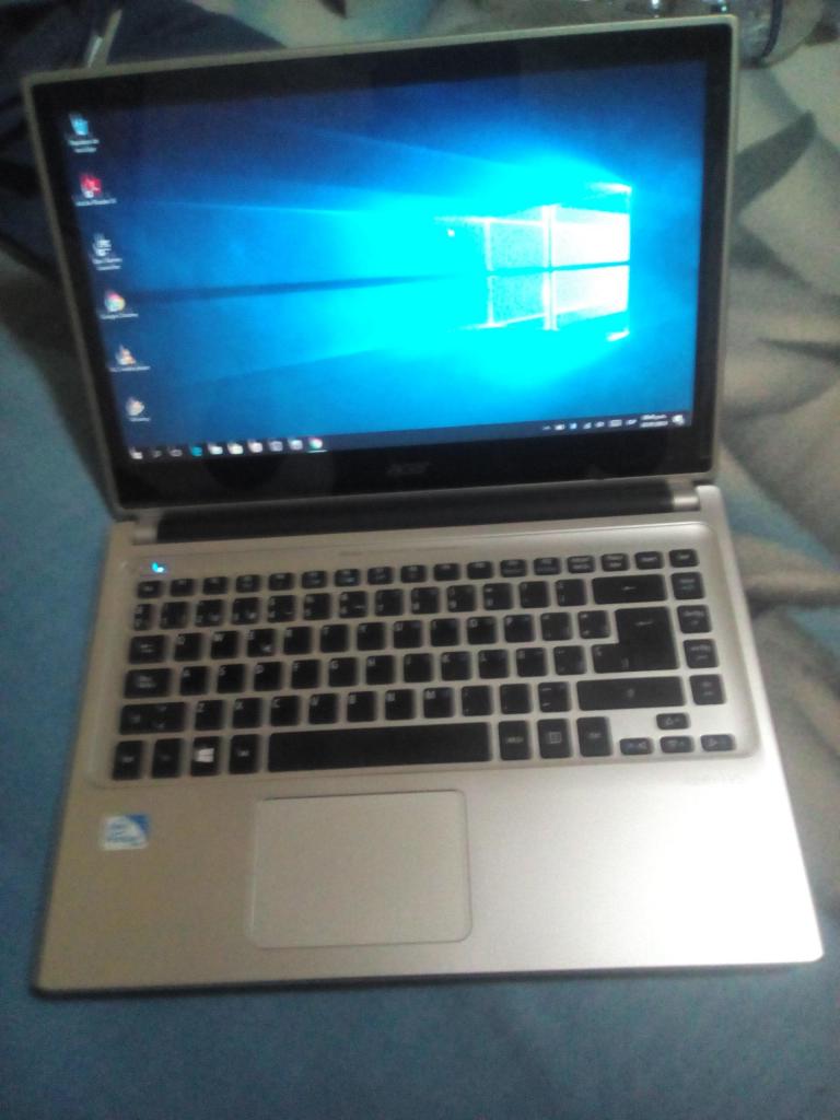 Laptop Acer Aspire V5 tactil