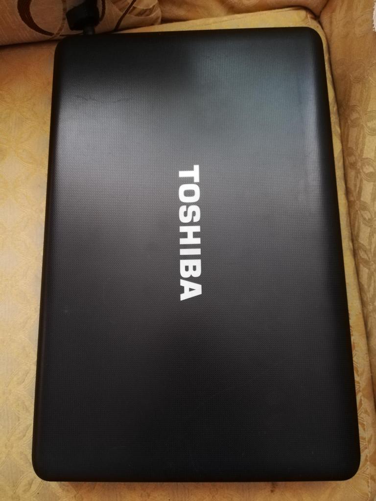 Laptop Toshiba Core I3 4 Gb