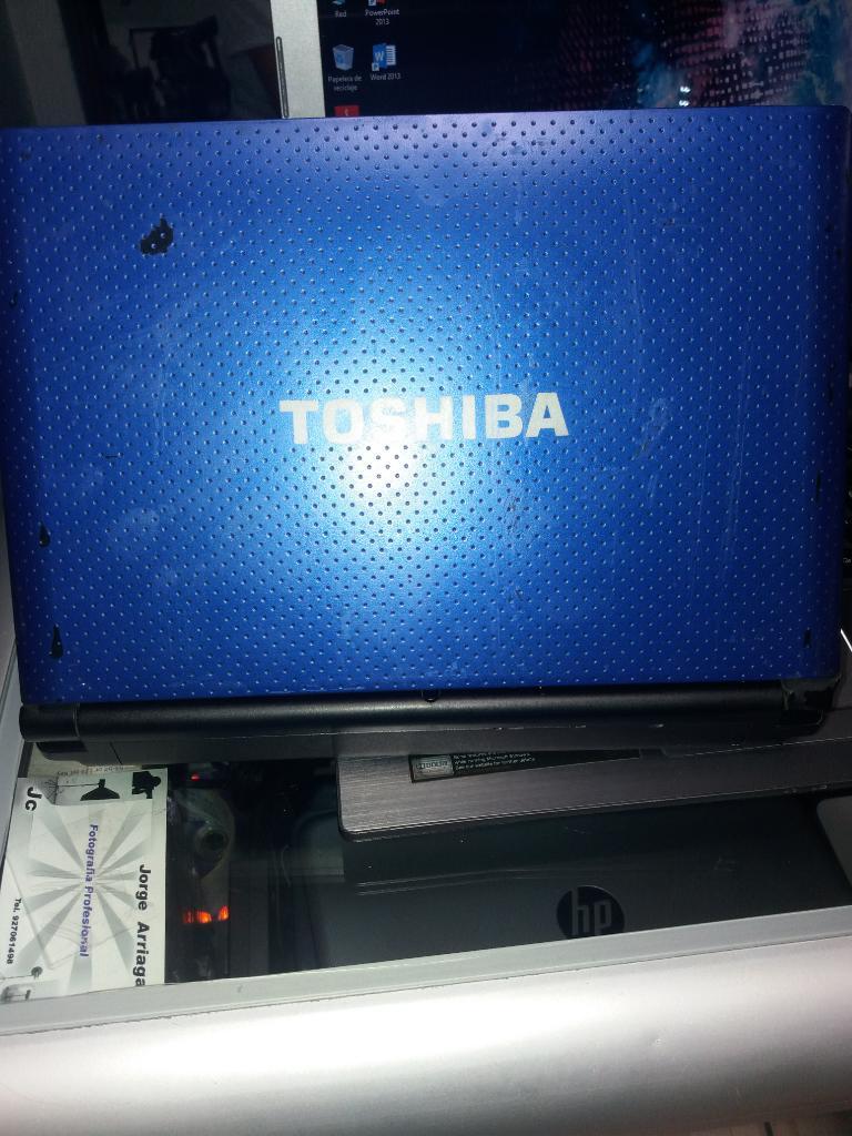 Mini Laptop Toshiba