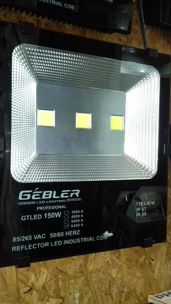 Reflectores Leds de 150 W Gebbler