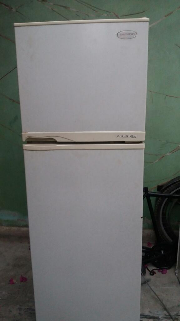 Refrigeradora Daewoo No Frost