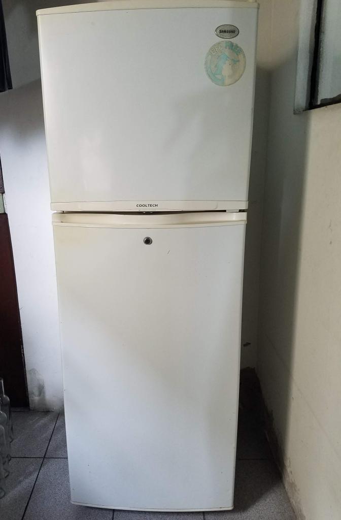 Refrigeradora Samsung CoolTech