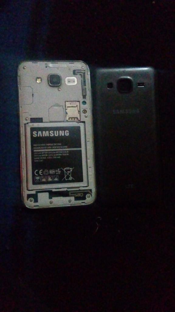 Vendo Celular J5 Original de Claro